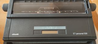 MAQUINA DE ESCRIBIR ANTIGUA