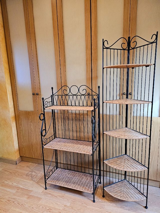 Estanterías de mimbre