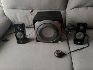 Altavoces Woxter
