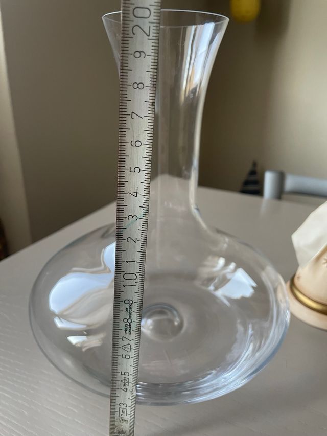 Thun decante per vino