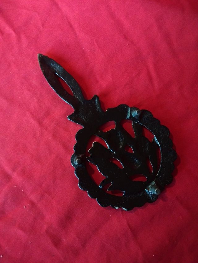 Piccolo poggia tegame in ghisa