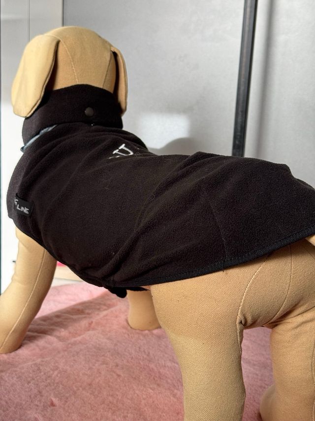 Cappottino in pile con mantella a scomparsa