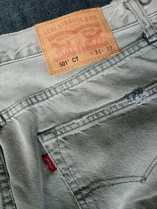 Pantalones Levis como nuevos