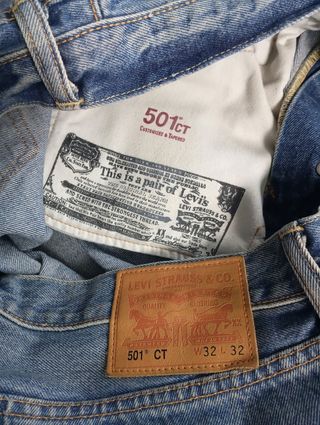 Pantalones Levis como nuevos