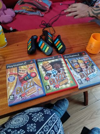 Tres juegos de PlayStation 2 con 8mandos