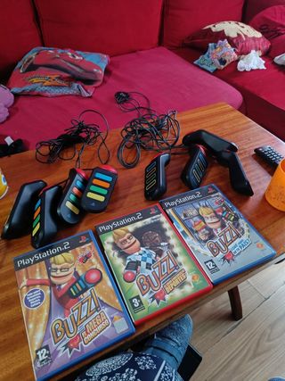 Tres juegos de PlayStation 2 con 8mandos