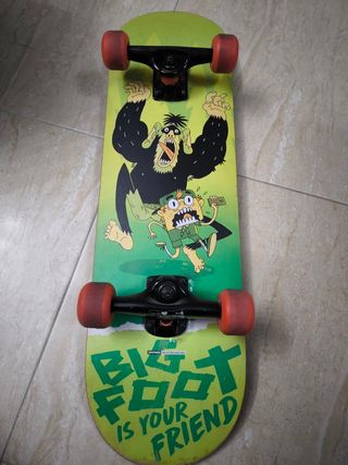 Monopatín SK MID 100 BIG FOOT GREEN