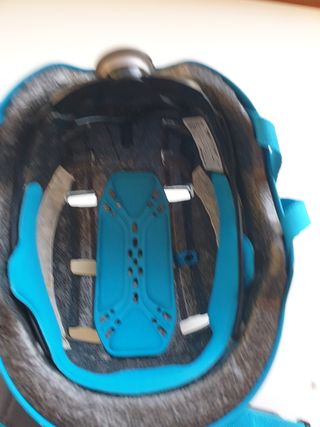 Casco y protecciones bicicleta y patine