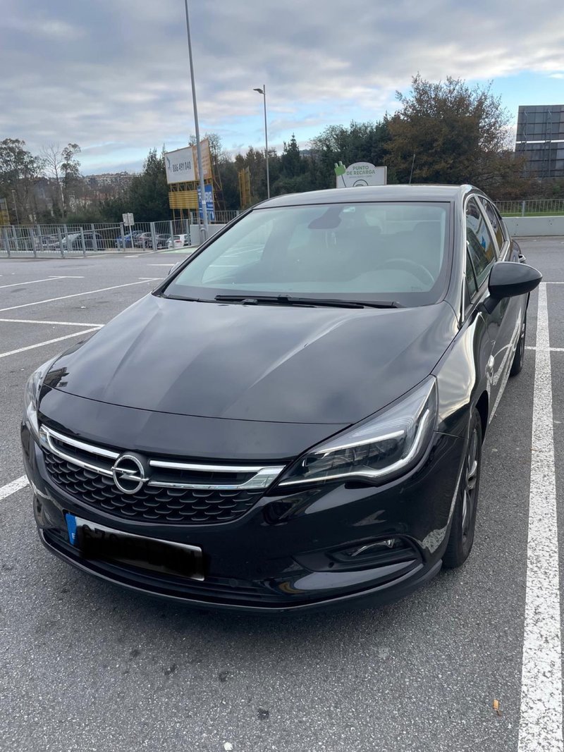 Opel Astra - foto 1