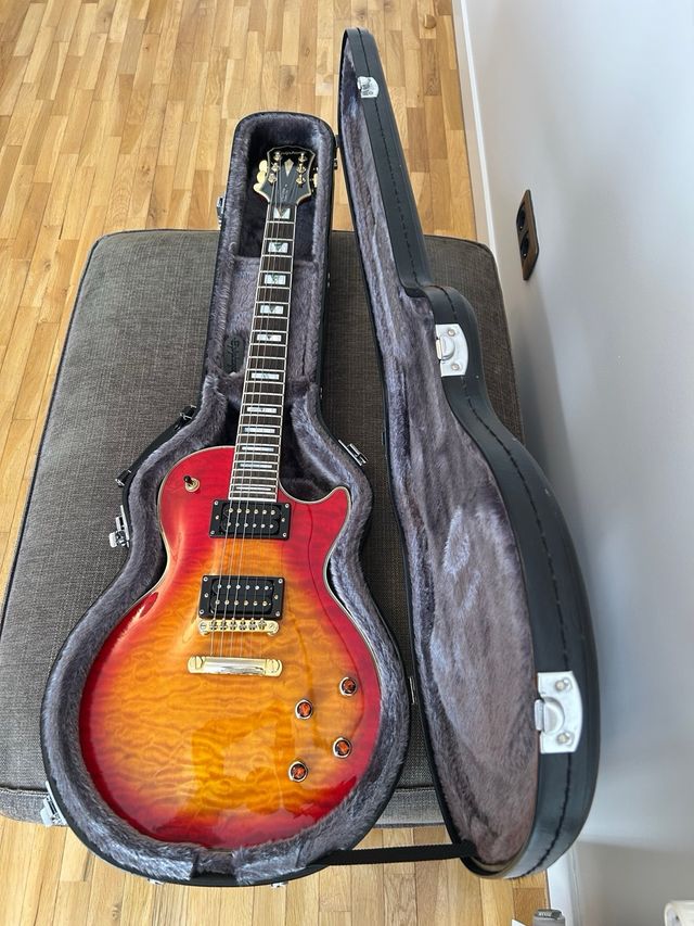 Guitarra  Epiphone Les Paul Custom Prophecy Plus
