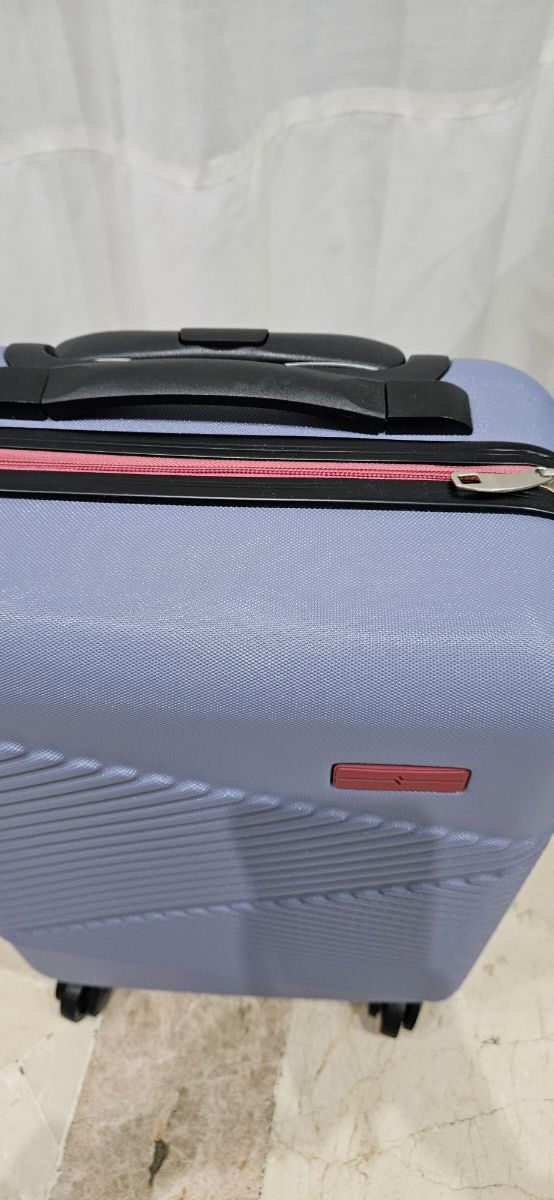 Maleta de mano nueva