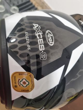 Casco Arai