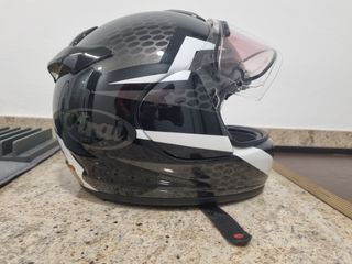Casco Arai