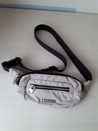 Riñonera Pull&Bear 