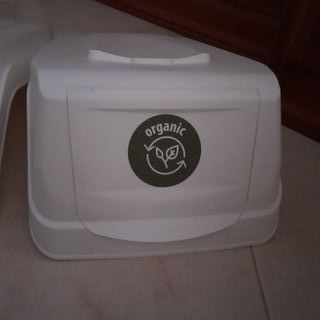 Cubos de basura y reciclaje 20 litros cada uno