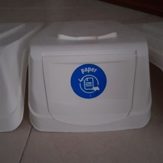 Cubos de basura y reciclaje 20 litros cada uno
