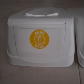 Cubos de basura y reciclaje 20 litros cada uno