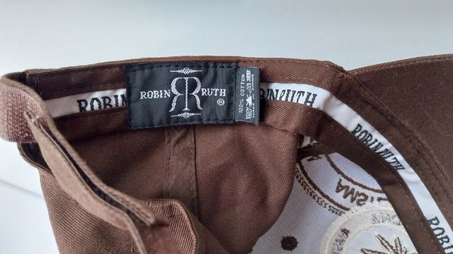 Visera Marrón.  Amsterdam.