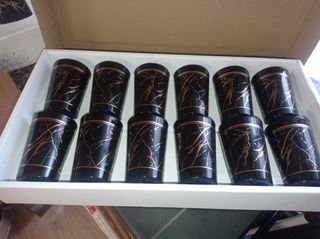 Vasos mármol con dorado rayitas