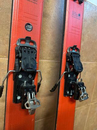 Esquís de Travesía Volkl Blaze 86 1,73cm + pieles