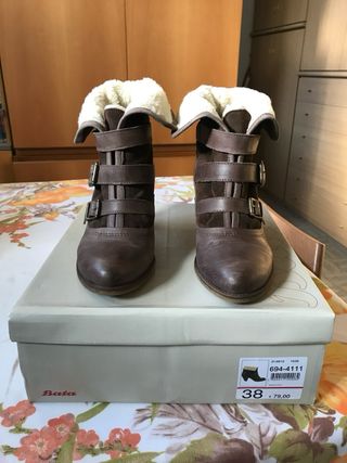 Stivaletto marrone donna con pelo numero 38