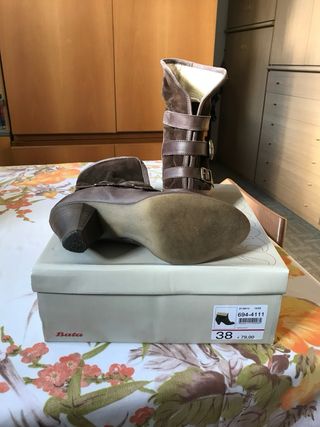 Stivaletto marrone donna con pelo numero 38