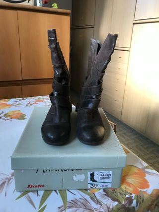 Stivale marrone donna numero 39