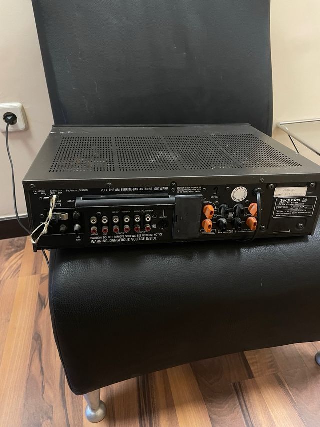 Receptor estéreo Technics