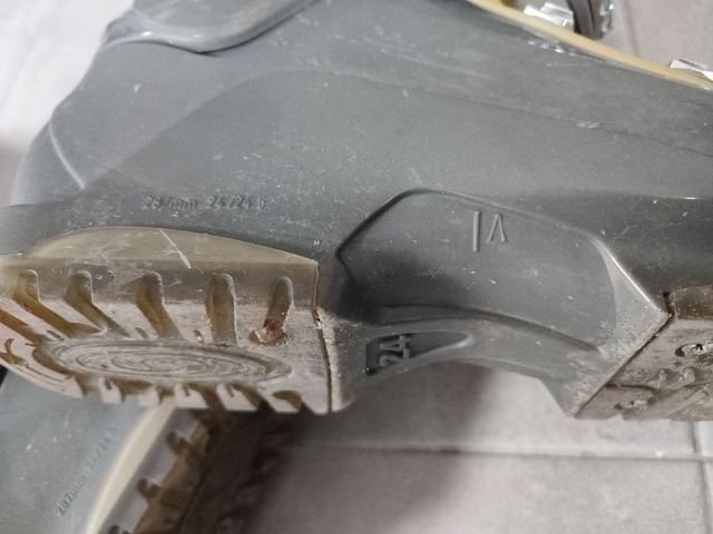 BOTAS ESQUI SALOMON PERFORMA 8