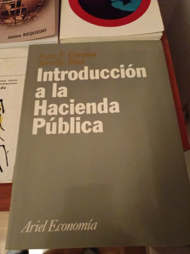 Ciencia política, sociología, economía..