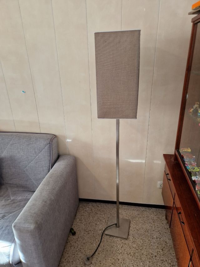 Lampara de pie