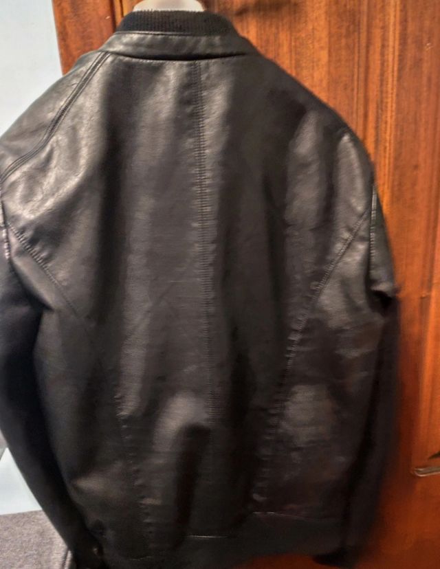 Giacca di pelle da uomo taglia S Nuova