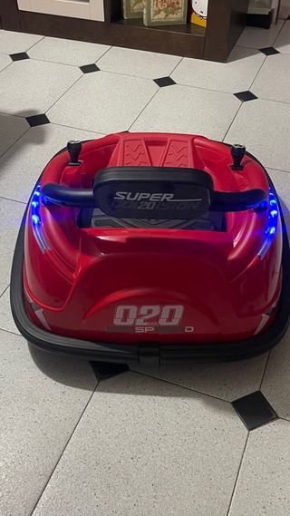 Coche de choque niños