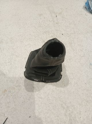 Pomo cambio Toyota Yaris P13