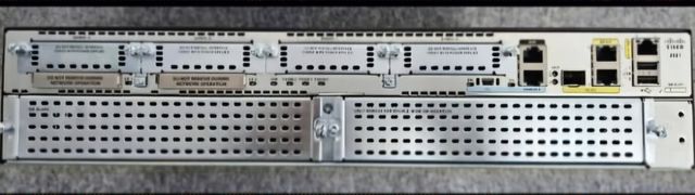 ROUTER Cisco 2921/K9 con VoIp