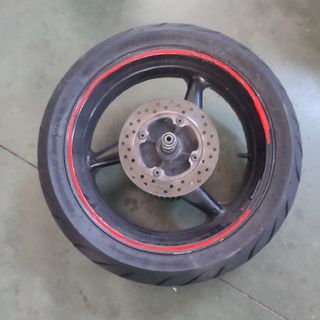Rueda trasera CBR 600f4i