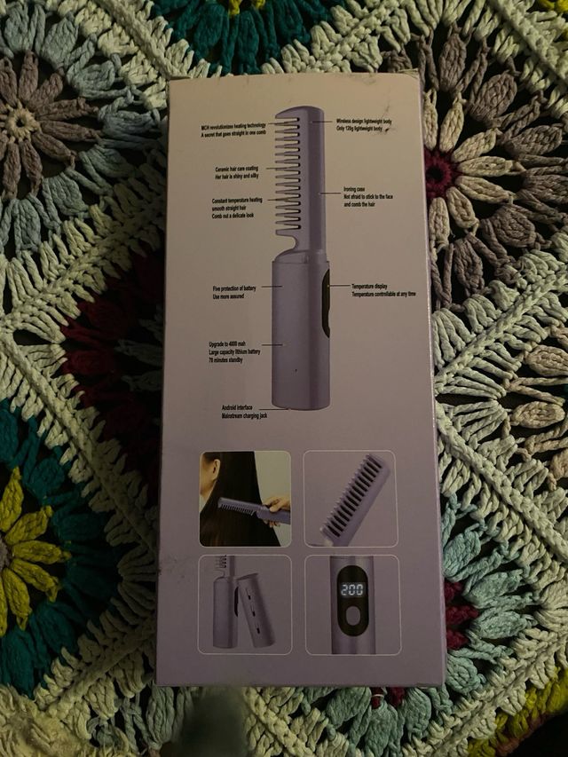 Plancha de pelo y peine alisador