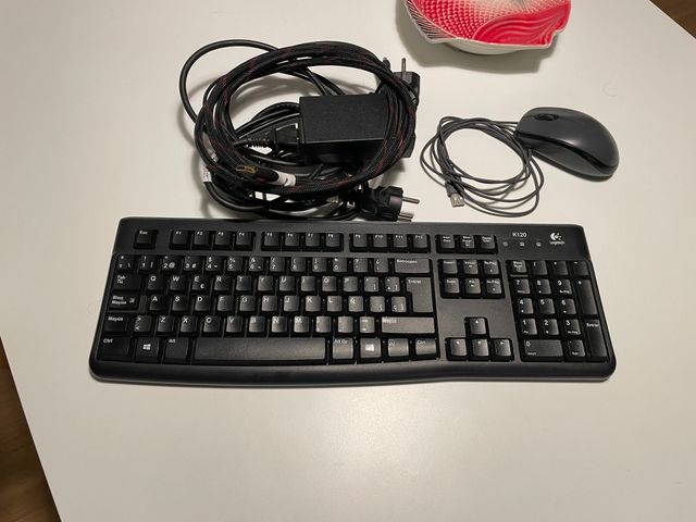 PC HP ENVY Phoenix 810 + pantalla ENVY 24 + extras