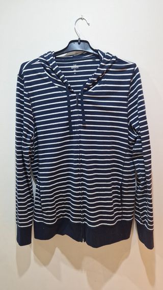 Chaqueta de chandal con capucha
