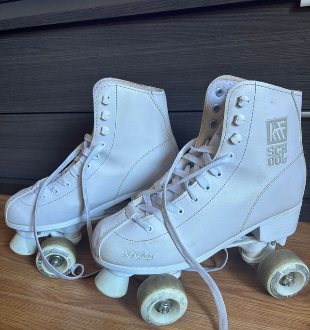 PATINES KRF SCHOOL. Talla 40