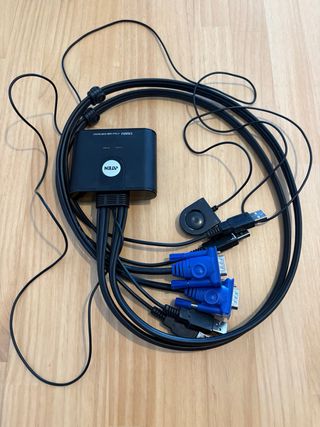 Switch KVM para conectar ordenadores a monitor