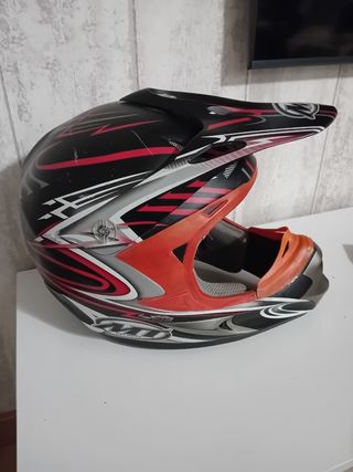 Casco de moto MT Helmets, guantes i gafa