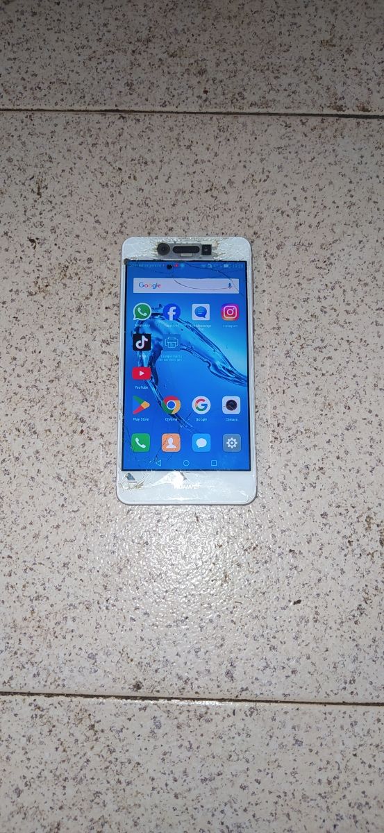 Movil para piezas...Huawei Enjoy 6s...