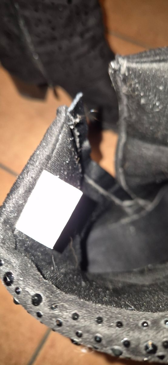 Stivaletti camoscio nero con brillantini 41 veste