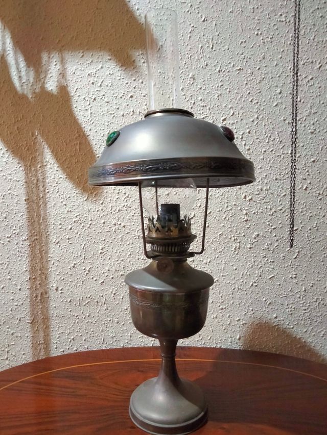 ANTICA LAMPADA QUINQUE BANCHIERE IN BRONZO E CRISTALLO