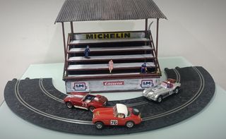 Diorama maqueta Scalextric grada