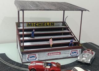 Diorama maqueta Scalextric grada