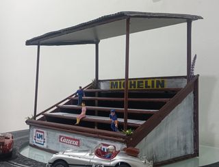 Diorama maqueta Scalextric grada