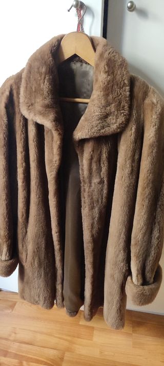 Abrigo de piel.