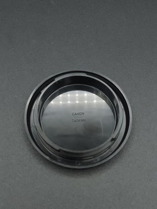 Tapas de objetivos y cuerpos Canon , etc..